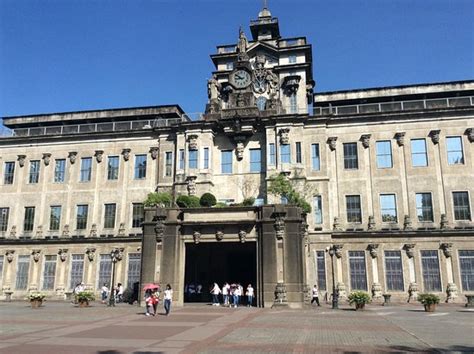 Manila hotels near University of Santo Tomas .